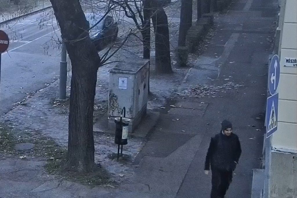 Látta ezt a férfit? Ha igen, jelezze a rendőrségnek!