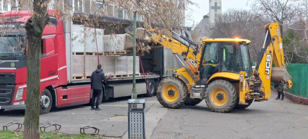 tornaterem, akadémia 