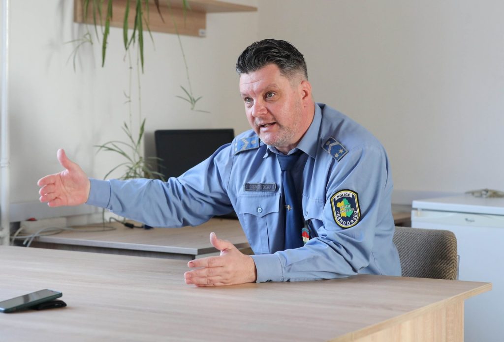 Zsaru-sztori: így fogták el a késes rablót Rácalmáson