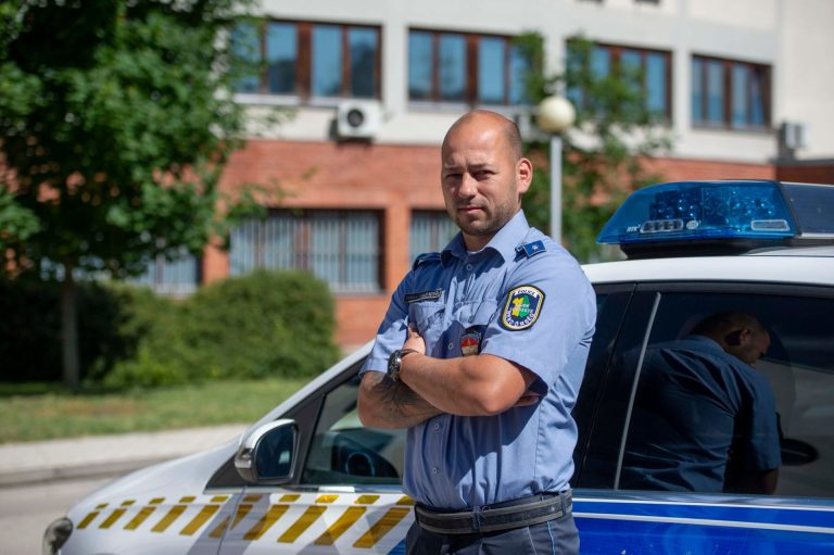 A hős rendőr, aki visszament az égő házba tüzet oltani Mezőfalván