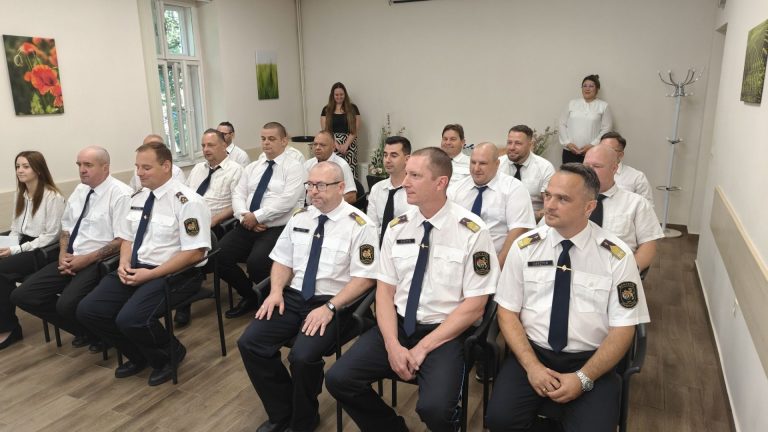 Pálhalmai helytállás a ragadós száj- és körömfájás járvány elleni védekezésben