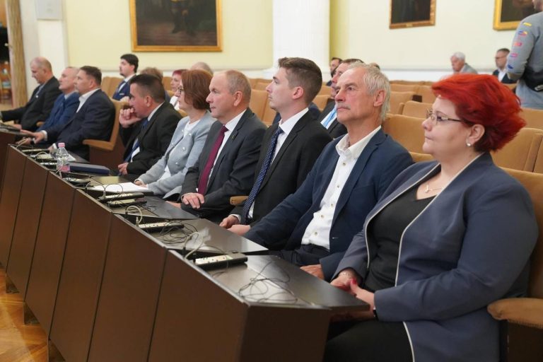 Közgyűlés: közúthálózat, költségvetés, hungarikum pályázat