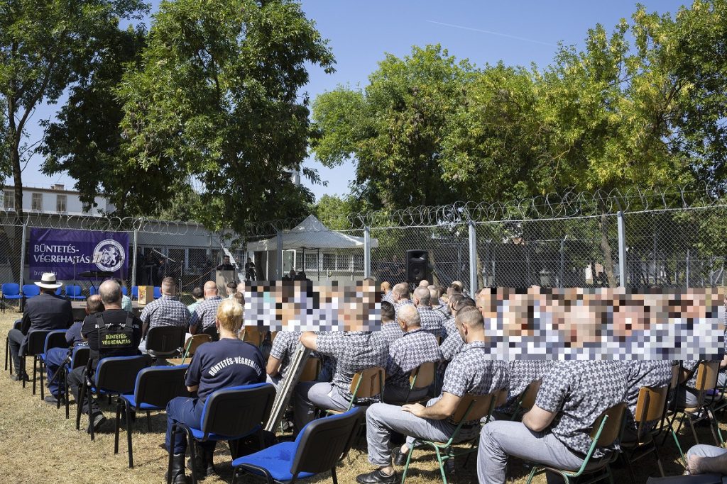 A hit ereje: szembenézni a múlttal, erőt meríteni a változáshoz
