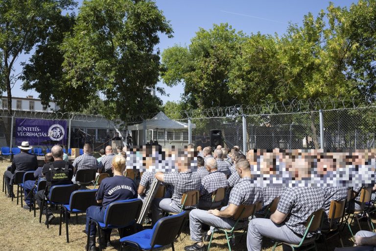 A hit ereje: szembenézni a múlttal, erőt meríteni a változáshoz