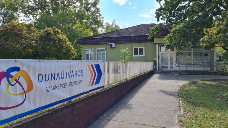 Szakképzés: húsz szakmát hirdet a dunaújvárosi centrum a felnőttek számára