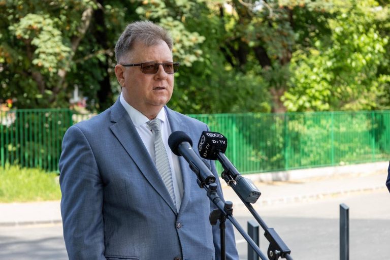 Versenyképes Járások Program: parkolóbővítés a kórháznál és mammográf készülék