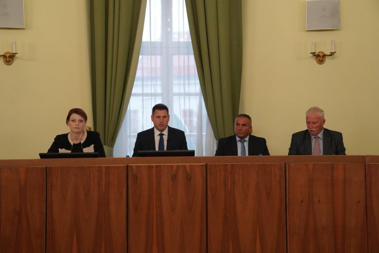 Közgyűlés: újjáalakítják a Fejér Vármegyei Kábítószerügyi Egyeztető Fórumot