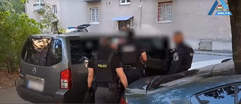 Dunaújvárosi és baracsi drogdílerekre csaptak le egyszerre a rendőrök – videóval!
