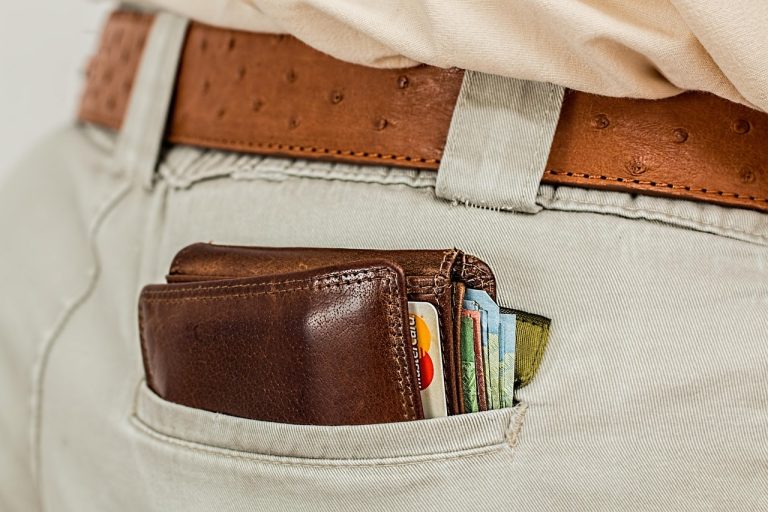 Nyugdíjemelés: ekkora összegre számíthatnak novemberben a kormánytól