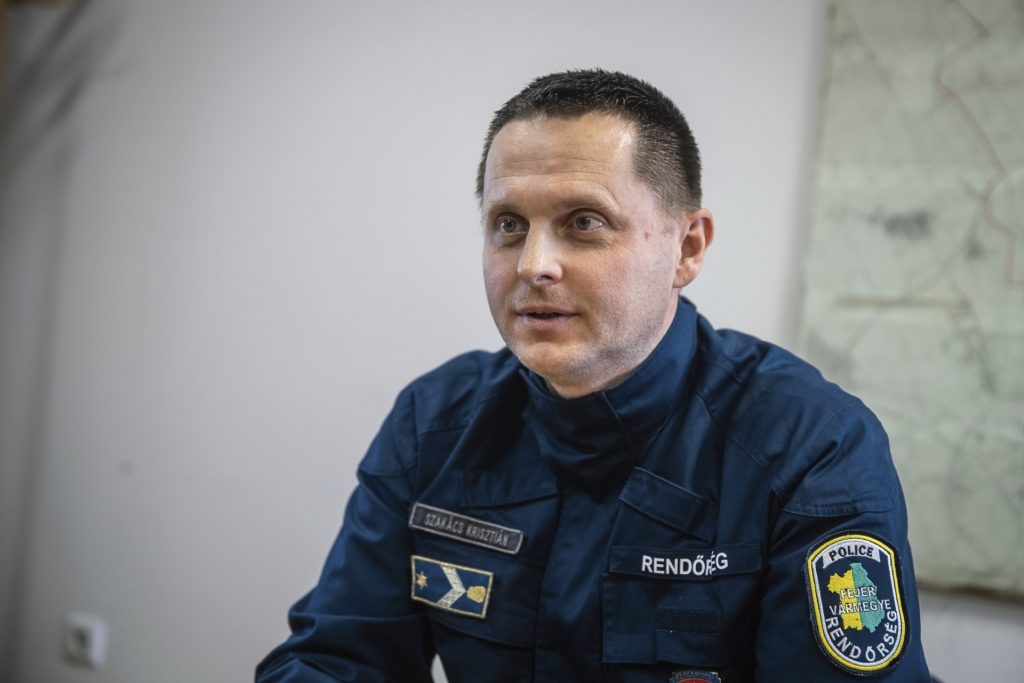 Zsaru-sztori: dunaújvárosi benzinkútról és műhelytől loptak kocsikat – riasztás Perkátán