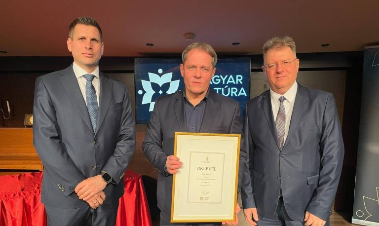 Miniszteri elismerő oklevelek a Magyar Kultúra Napja alkalmából