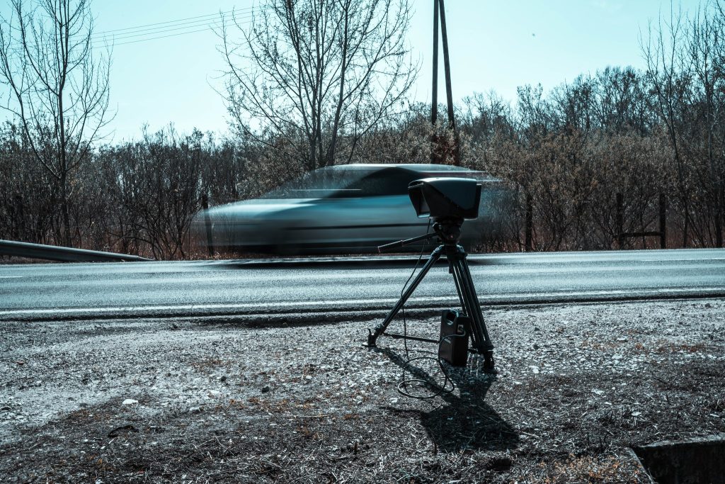 sebességellenőrzések