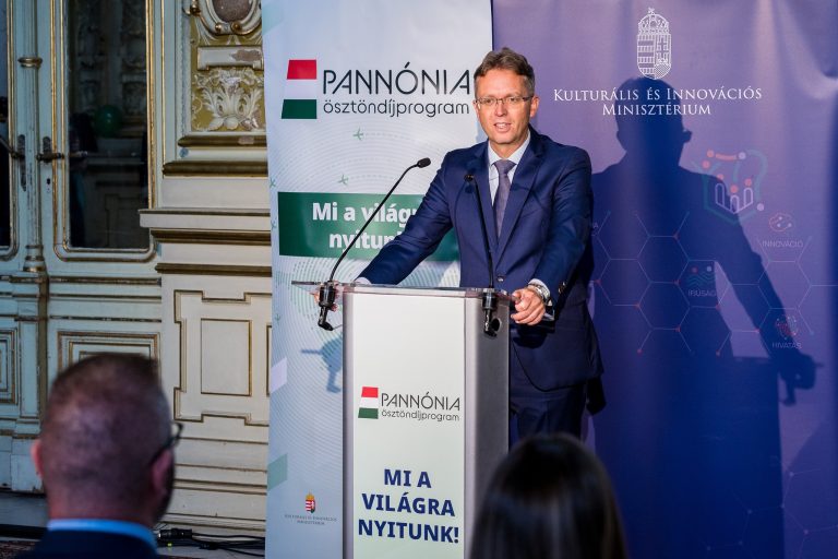 Pannónia Ösztöndíjprogram: idén ismét 10 milliárd forintos keretet biztosít a kormány