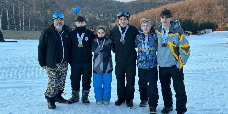 Rudas: éremeső a diákolimpiáról, snowboardozás és fekvőnyomás