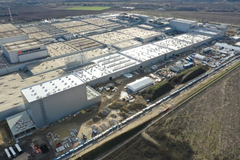 Az EU jóváhagyta a Hankook új gumiabroncsgyártó-sorának magyar állami támogatását