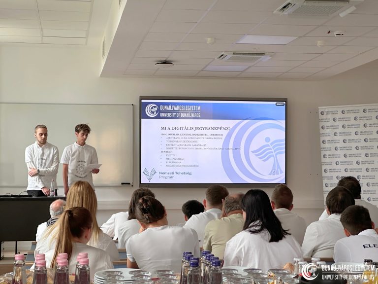 Lezárult a STEM Akadémia 2026 program a Dunaújvárosi Egyetemen